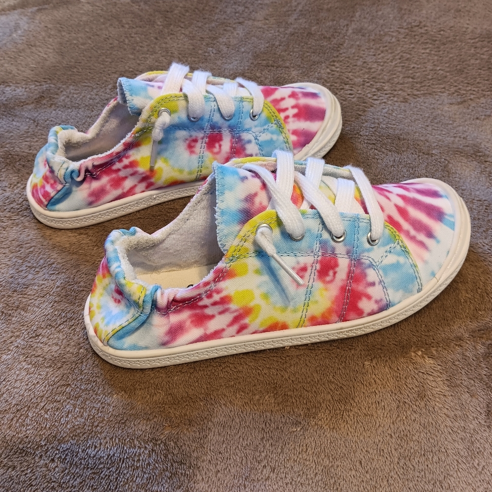 Girls slip on shoes size 2
